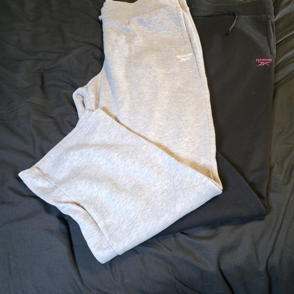 2 Pc Reebok Kids Gray and Black Joggers